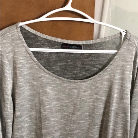 Gray Top 3/4 length sleeves - Picture 2 of 2